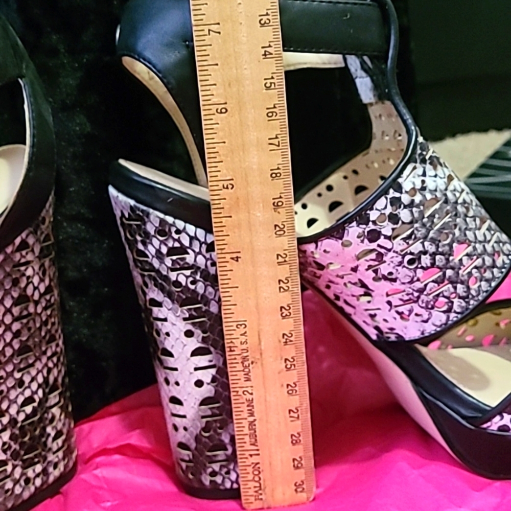 Calvin Klein Vallin Blk & White Python Chunkie He… - image 8